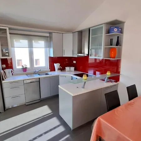 Apartment More * Трогир