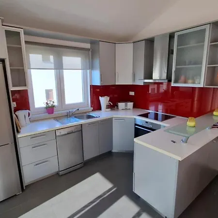 Apartment More Трогир