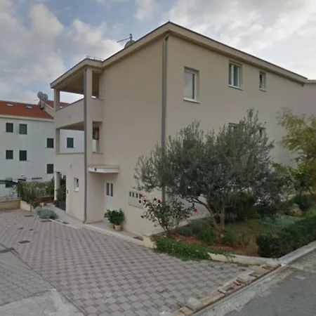 Апартаменты Apartment More *